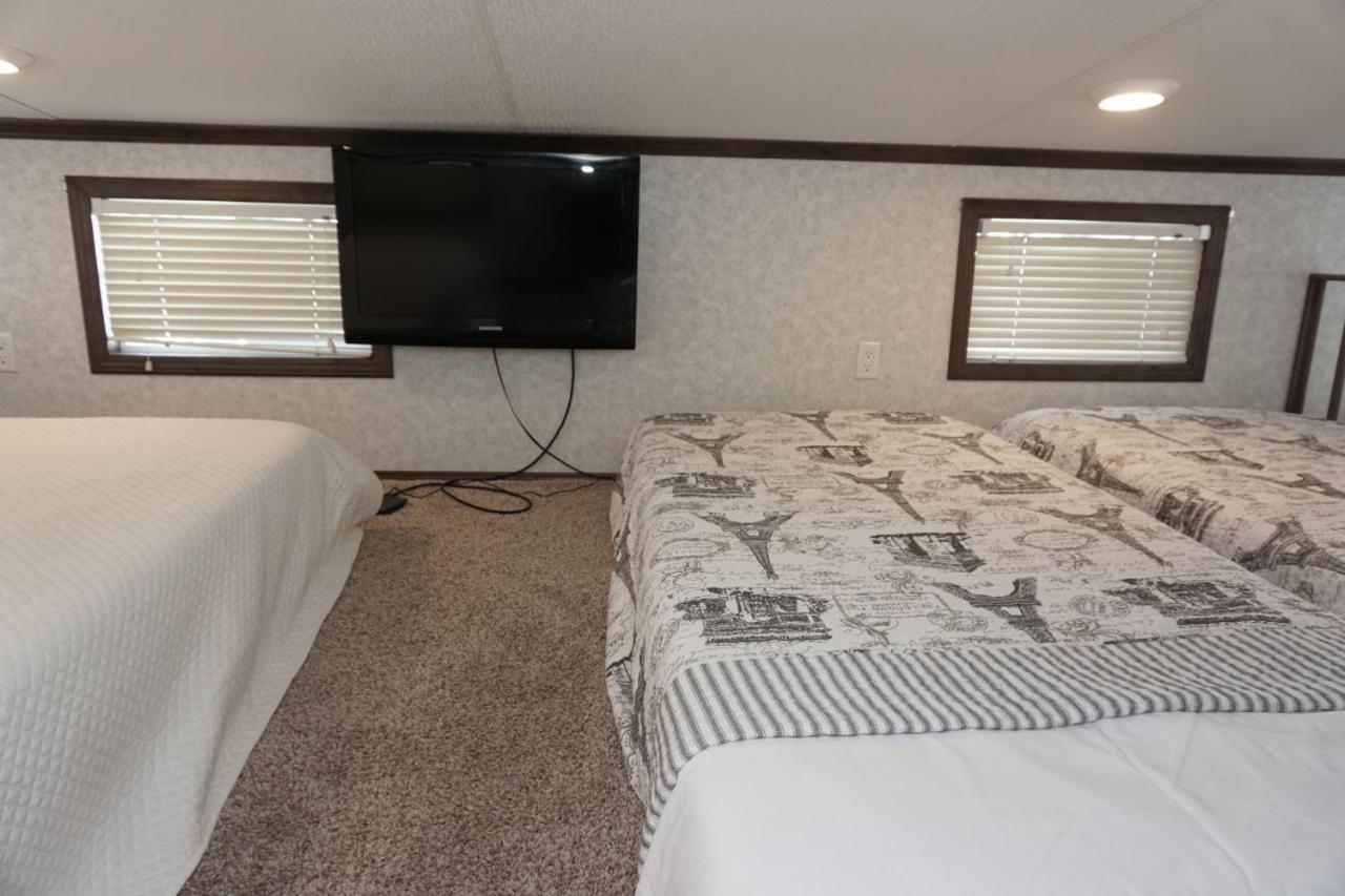 Venture Out 447 Marlin Dr Comes With Golf Cart Holiday home